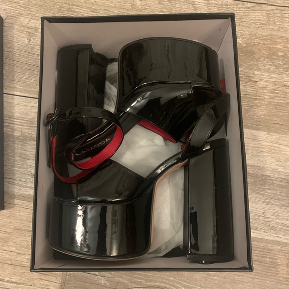 LAMODA ALL FOR YOU EXTREME PLATFORM SANDALS - Picture 1 of 5